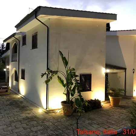 Affittacamere Relais Villa Lama Boutique Hotel *